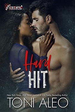 Hard Hit (IceCats 3)